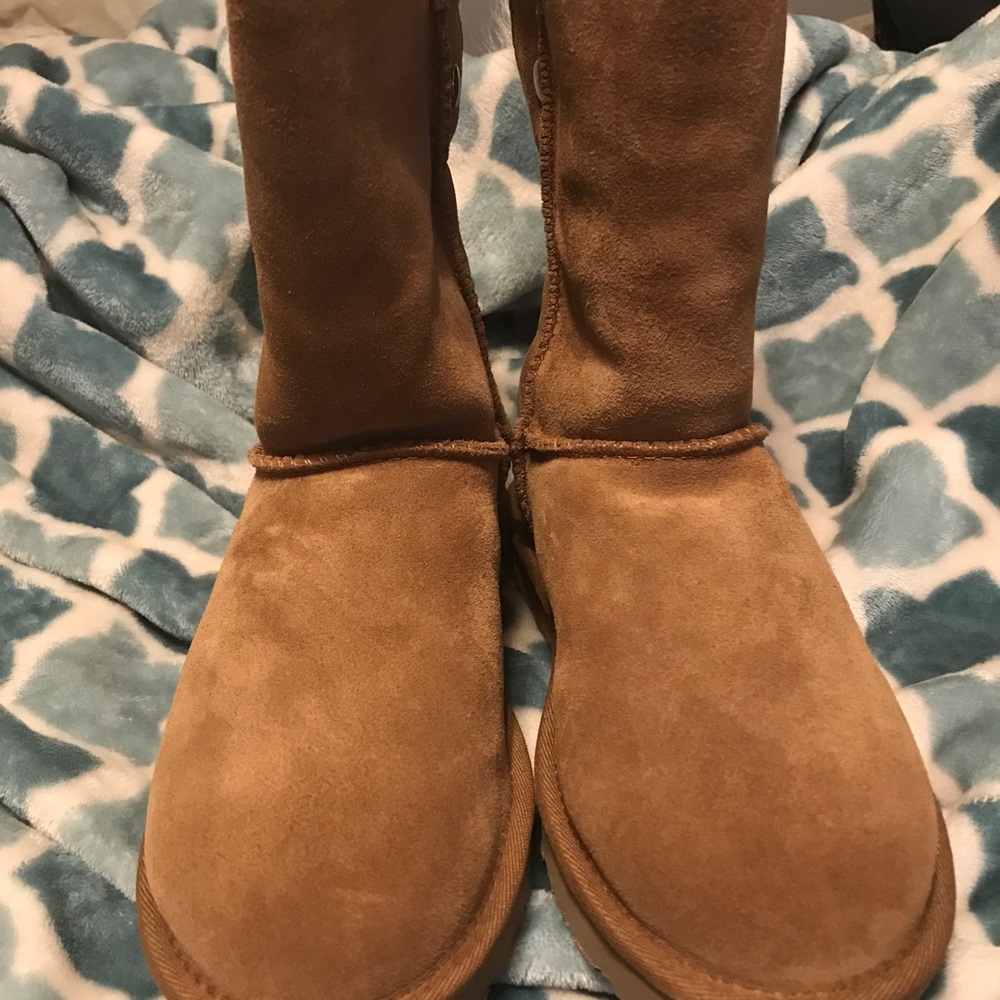 Chestnut Ugg - image 4